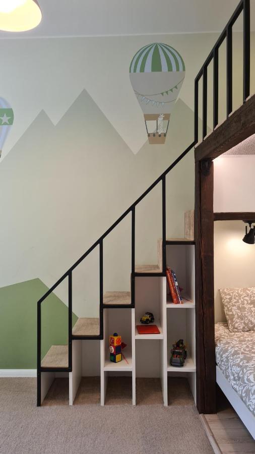Family Apartment In Klaipeda Old Town Eksteriør bilde